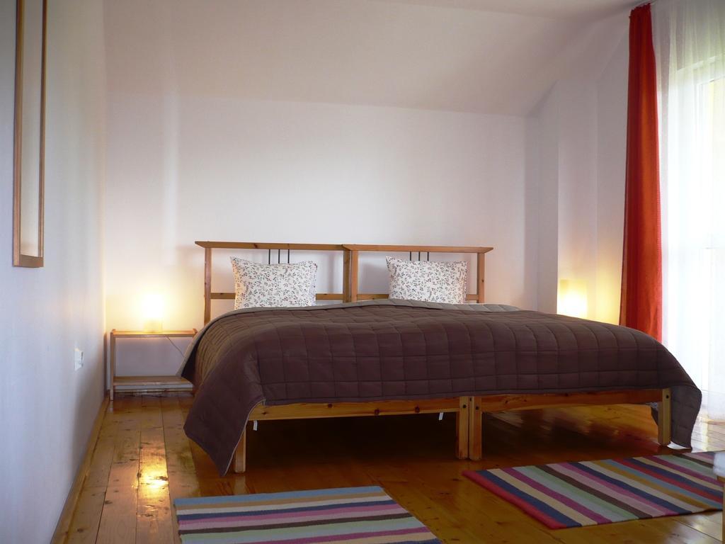 Pensiunea Tiuta Hotel Корбени Стая снимка